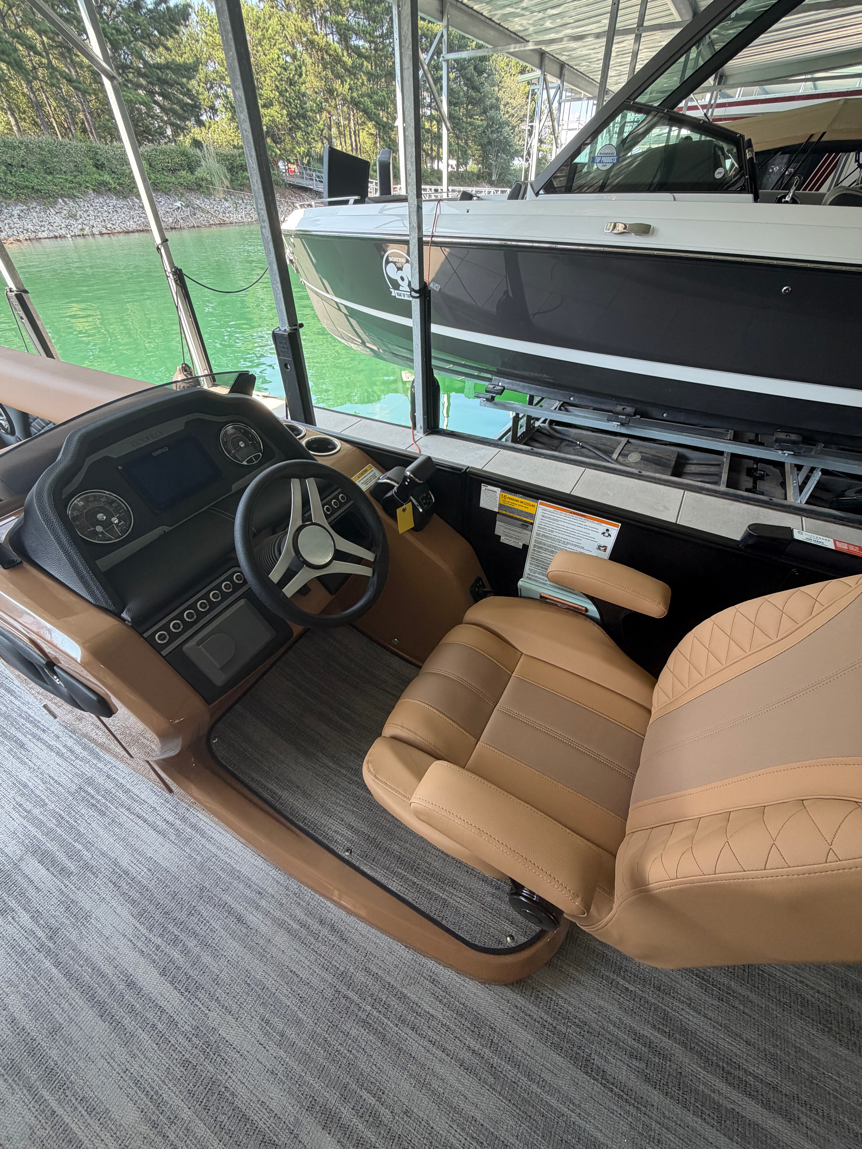 2027 Godfrey Monaco SFL — photo 2 of 5
